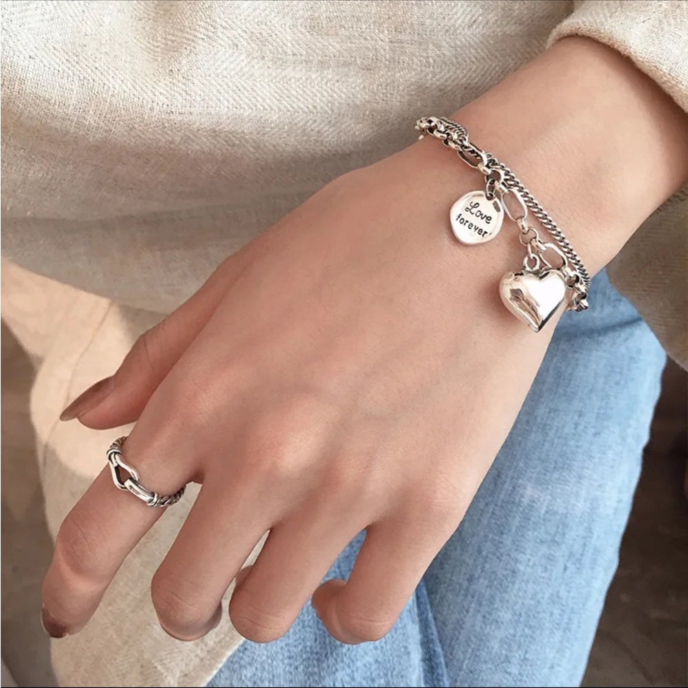 🌟 Silver Color Heart Bracelet - Picture 2 of 4